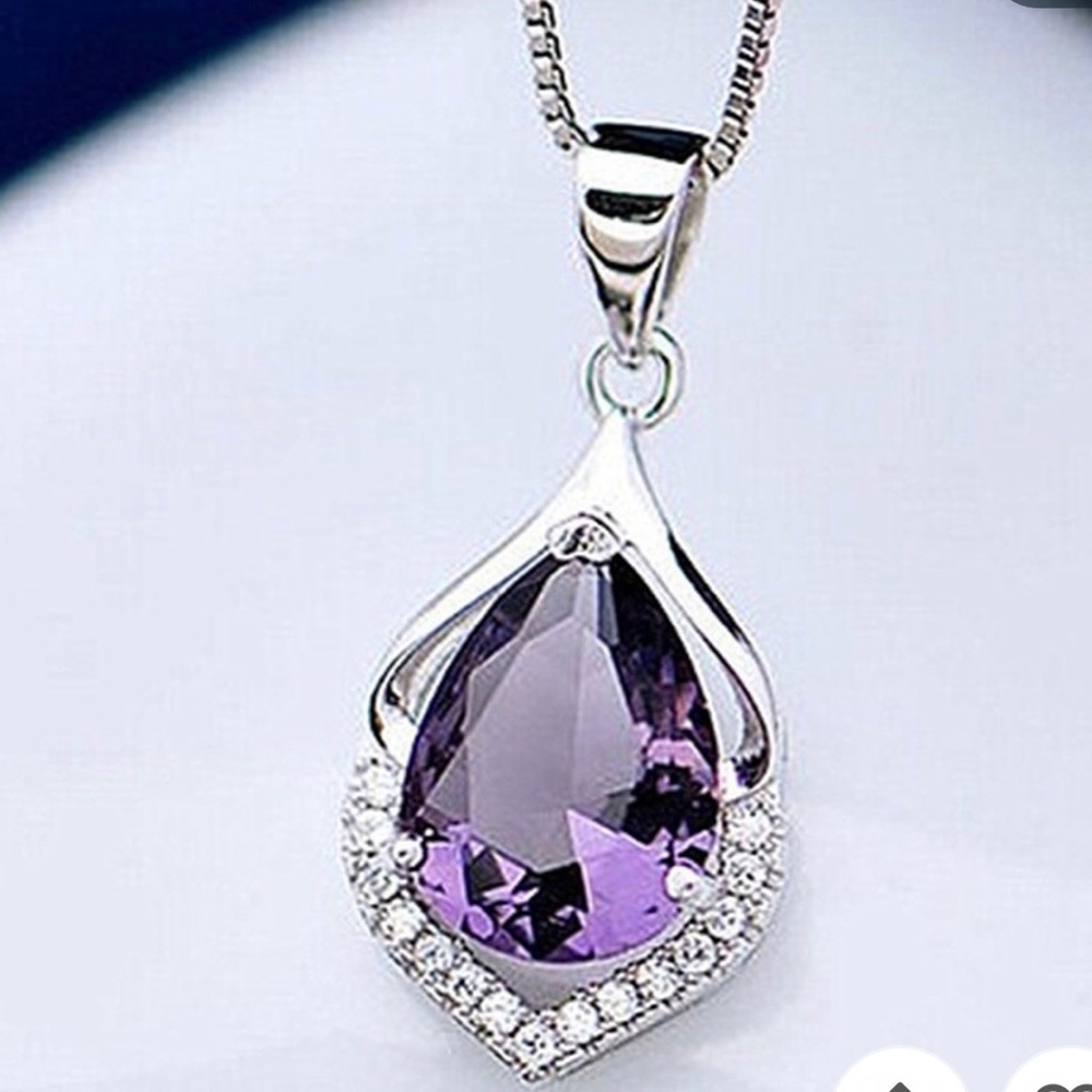 Silver Necklace w/ Natural Amethyst Pendant